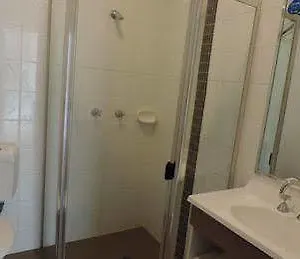 Broadwater Hotel